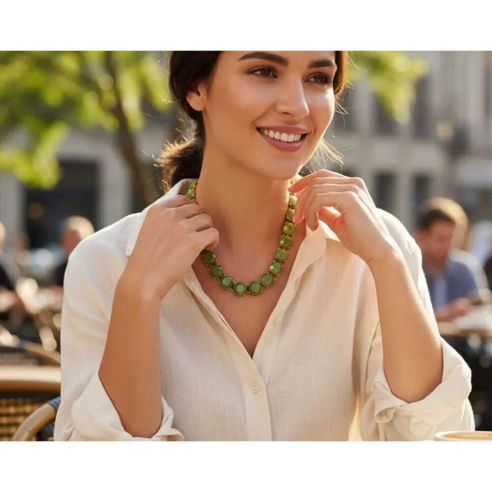 New - J. Crew 17” Long Crystal Resin Green Statement Necklace - Picture 1 of 8